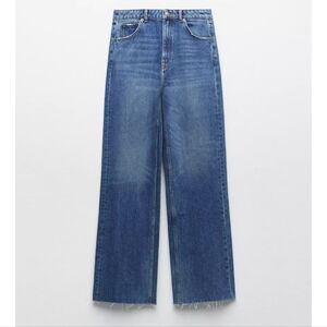 Zara Blue Straight Leg Jeans with Vintage-Inspired Wash